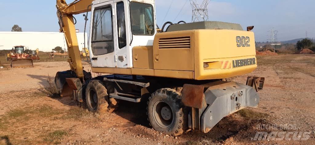 Liebherr A 902 Колісні екскаватори