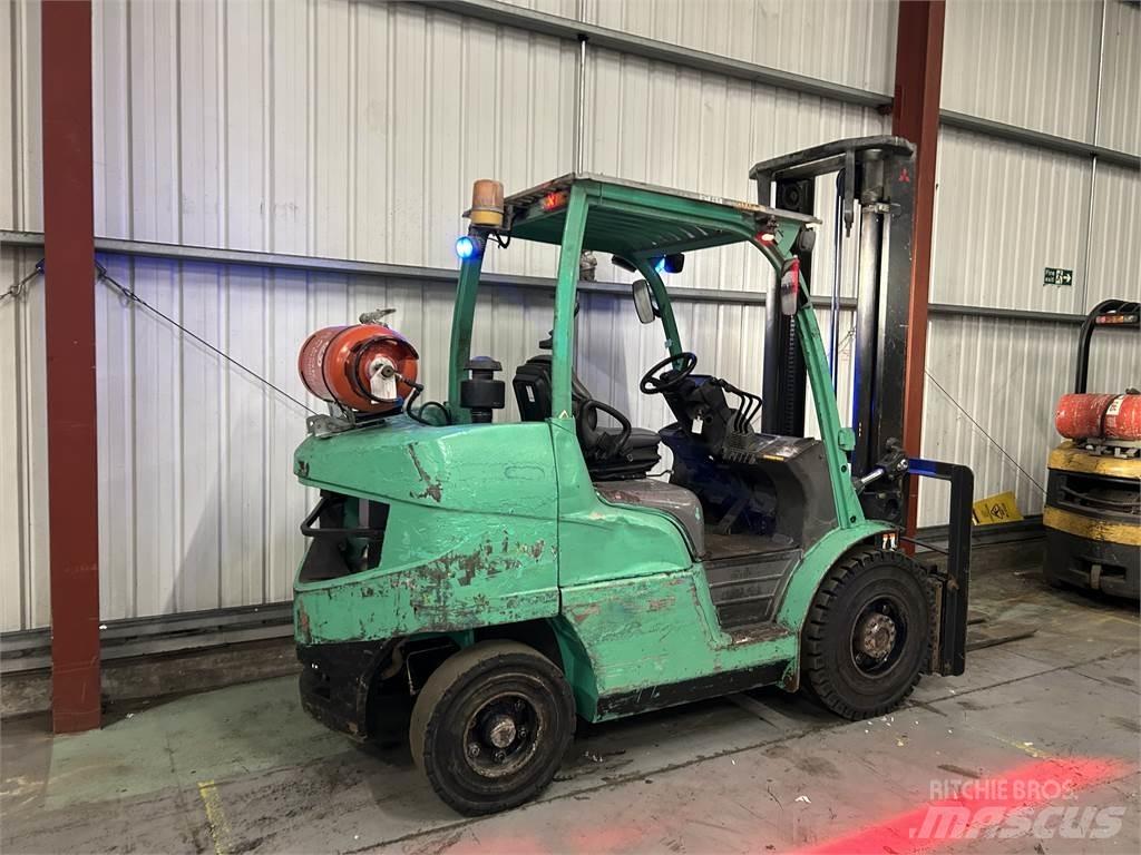 Mitsubishi FG40NT Газові навантажувачі