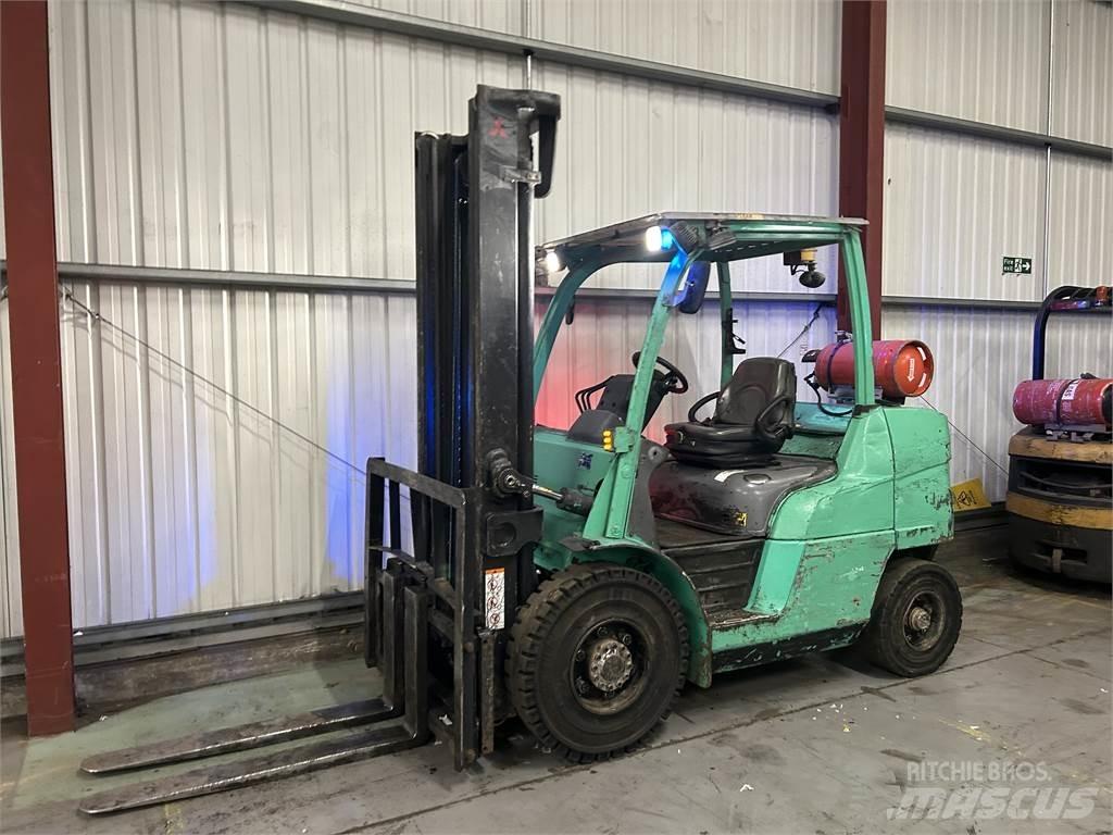 Mitsubishi FG40NT Газові навантажувачі