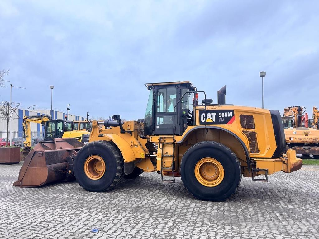 CAT 966 M NVT Фронтальні навантажувачі
