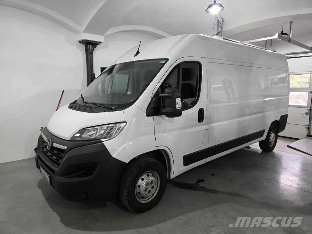 Opel Movano Панельні фургони