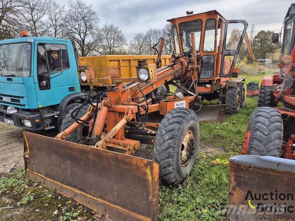  Onbekend BGP-180 Грейдери