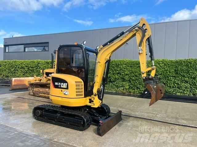 CAT 302.7 D CR Міні-екскаватори < 7т