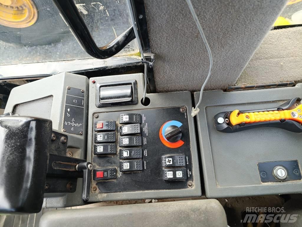 CAT 930 G Фронтальні навантажувачі
