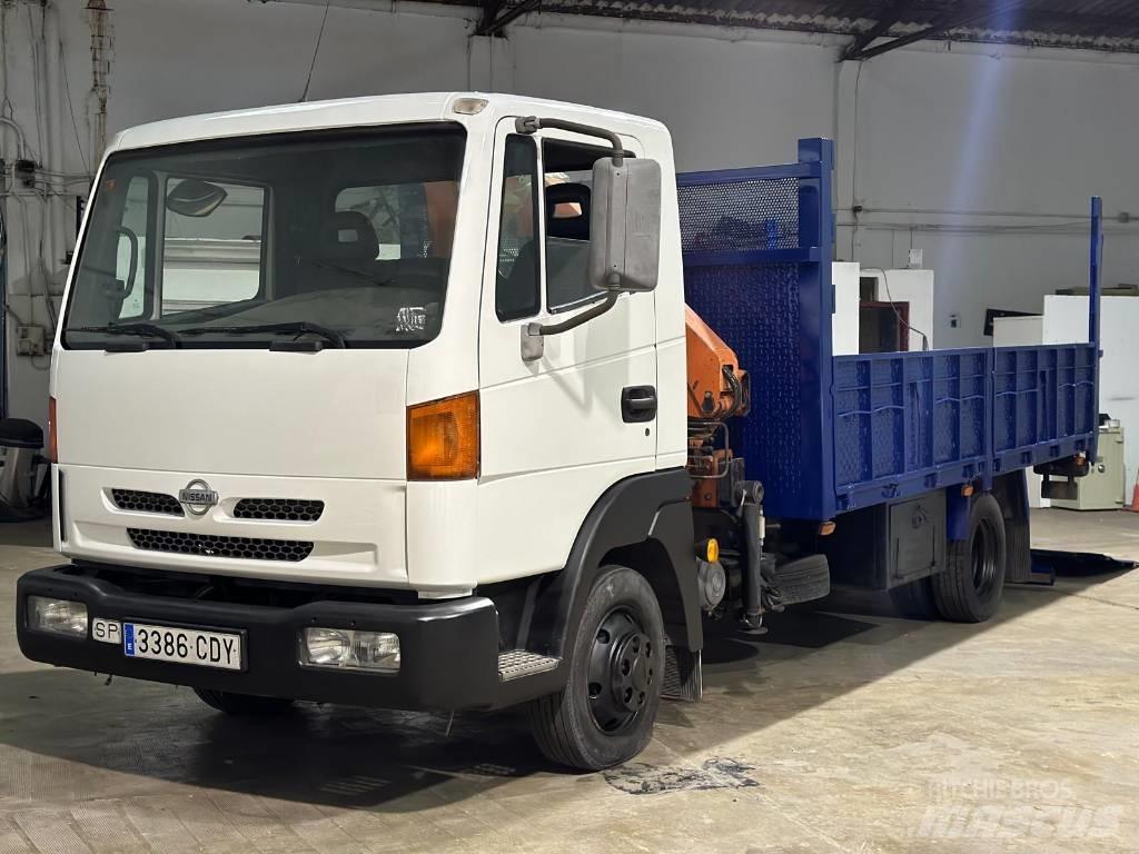 Nissan ATLEON 140 Вантажівки-платформи/бокове розвантаження