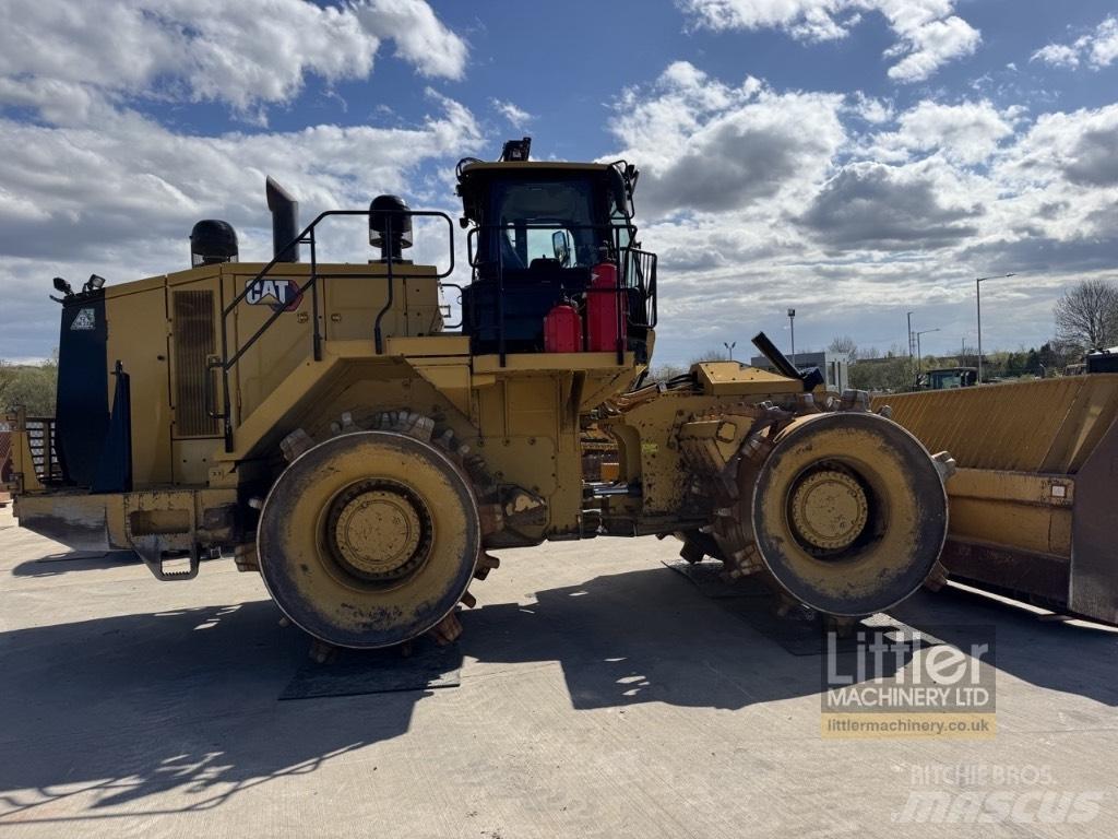 CAT 826 K Сміттєві преси