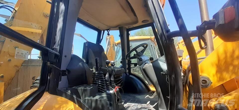 JCB 3 CX SM 4 T Екскаватори-навантажувачі