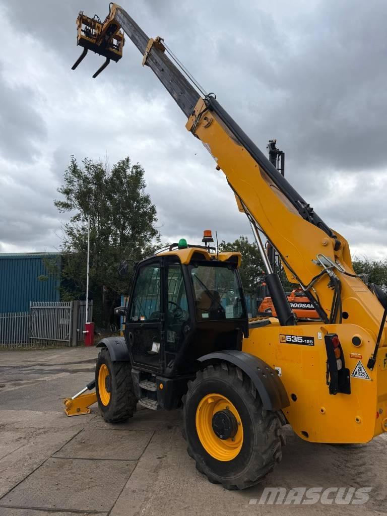 JCB 535-125 Телескопічний навантажувач
