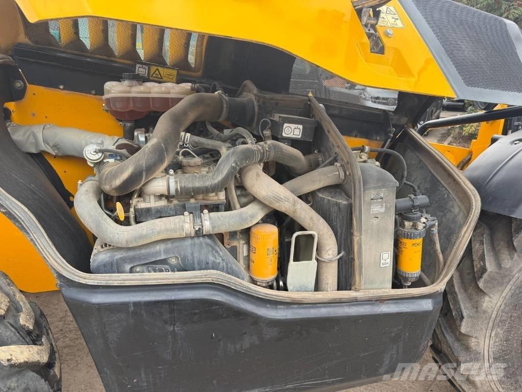 JCB 535-125 Телескопічний навантажувач