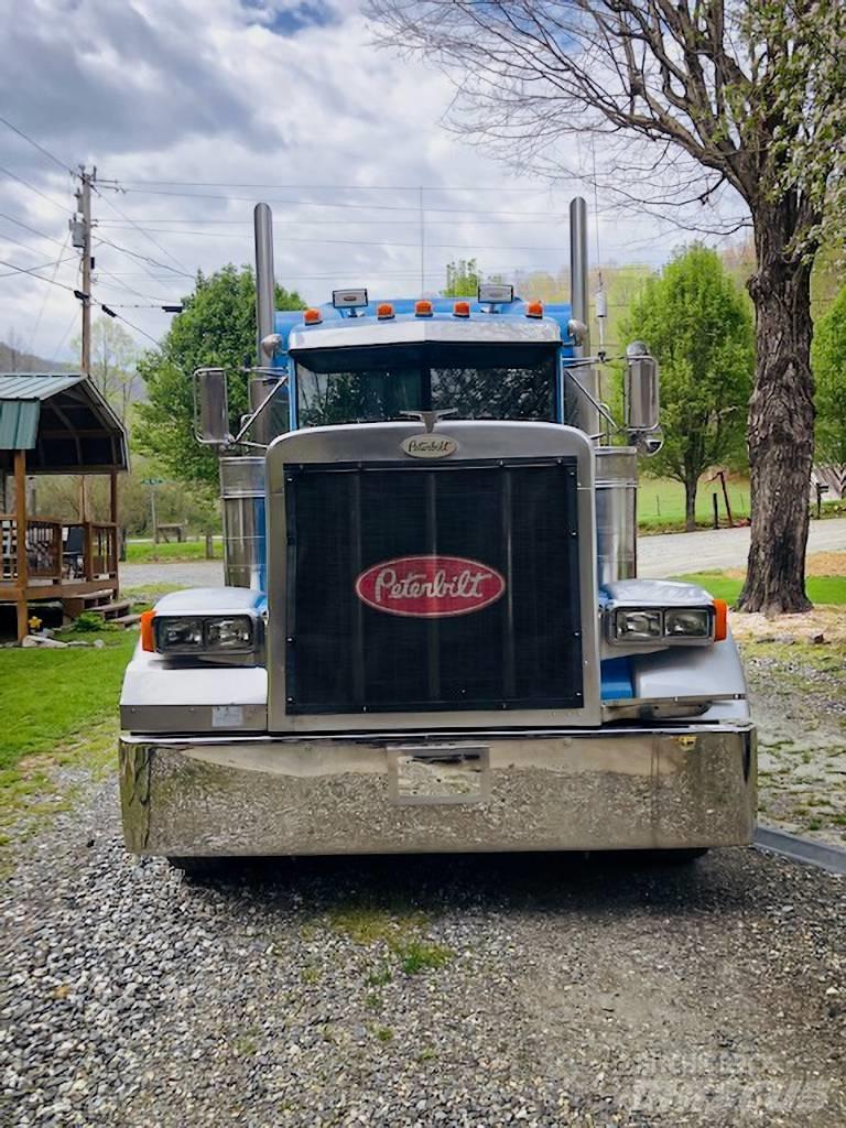 Peterbilt 379 Тягачі