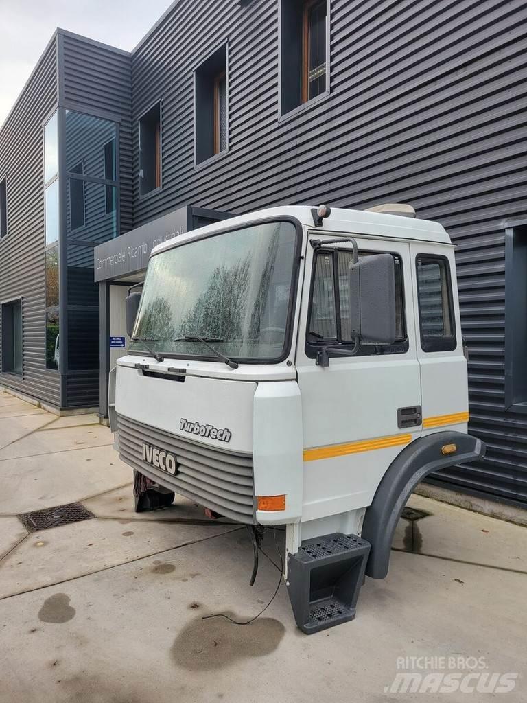 Iveco TURBOTECH Кабіни