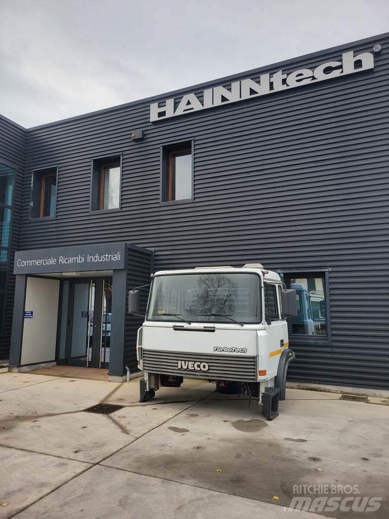 Iveco TURBOTECH Кабіни