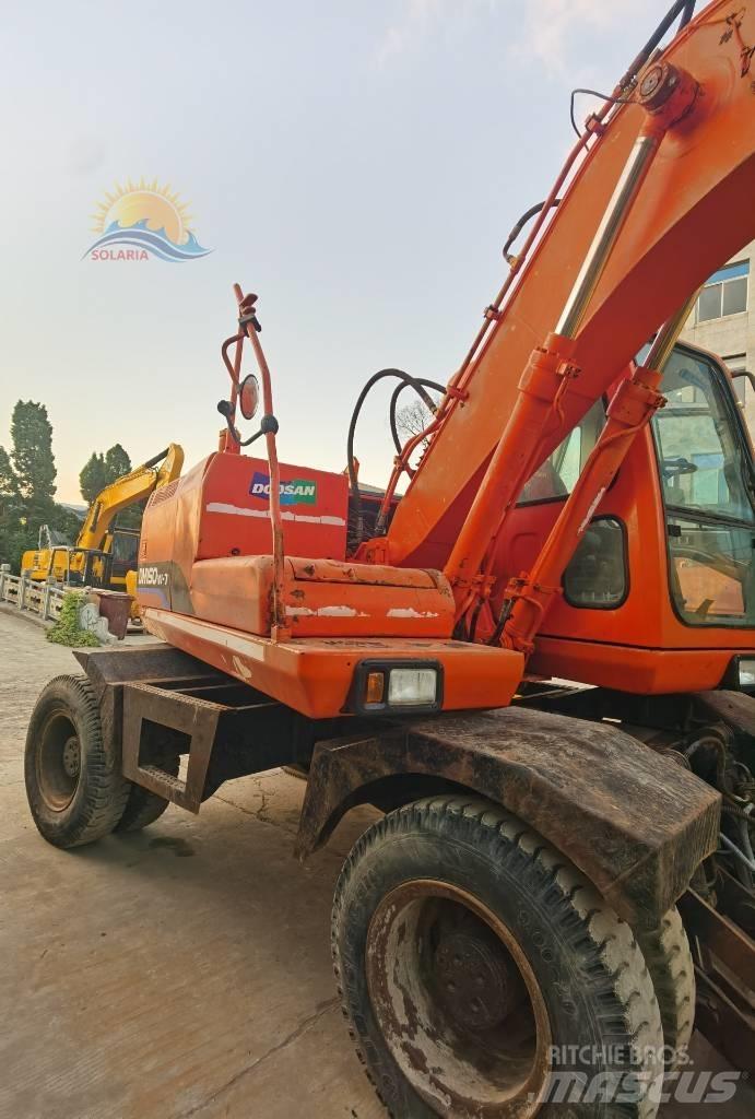 Doosan DH 150 W-7 Колісні екскаватори