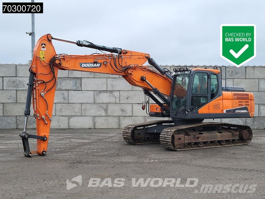 Doosan DX225 LC-5 Гусеничні екскаватори