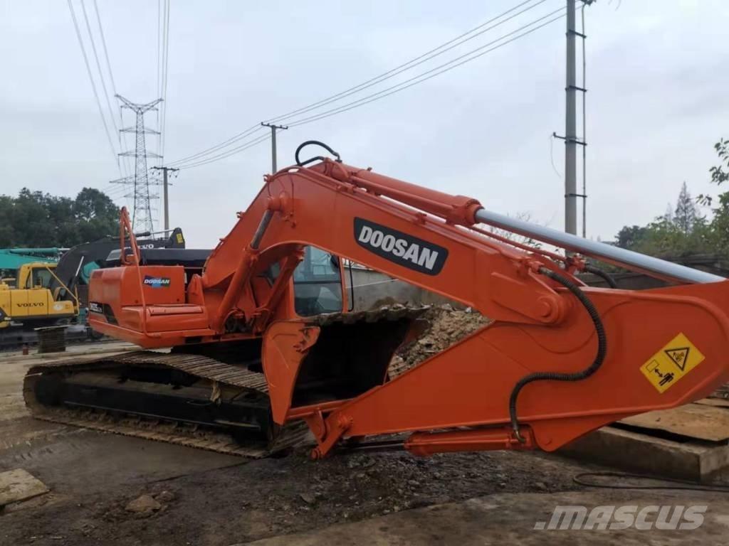 Doosan DH225LC-9 Гусеничні екскаватори