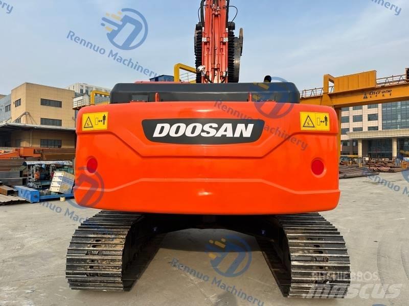 Doosan DX 225 LC-9C Гусеничні екскаватори