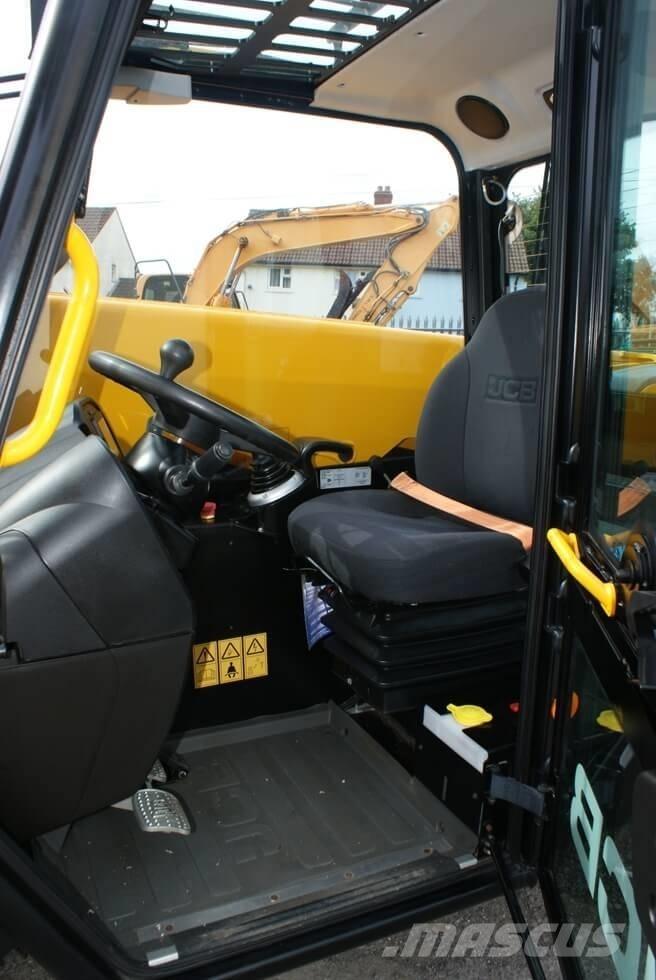JCB 525-60 E Телескопічні навантажувачі