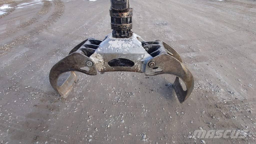 Komatsu 845 Форвардери