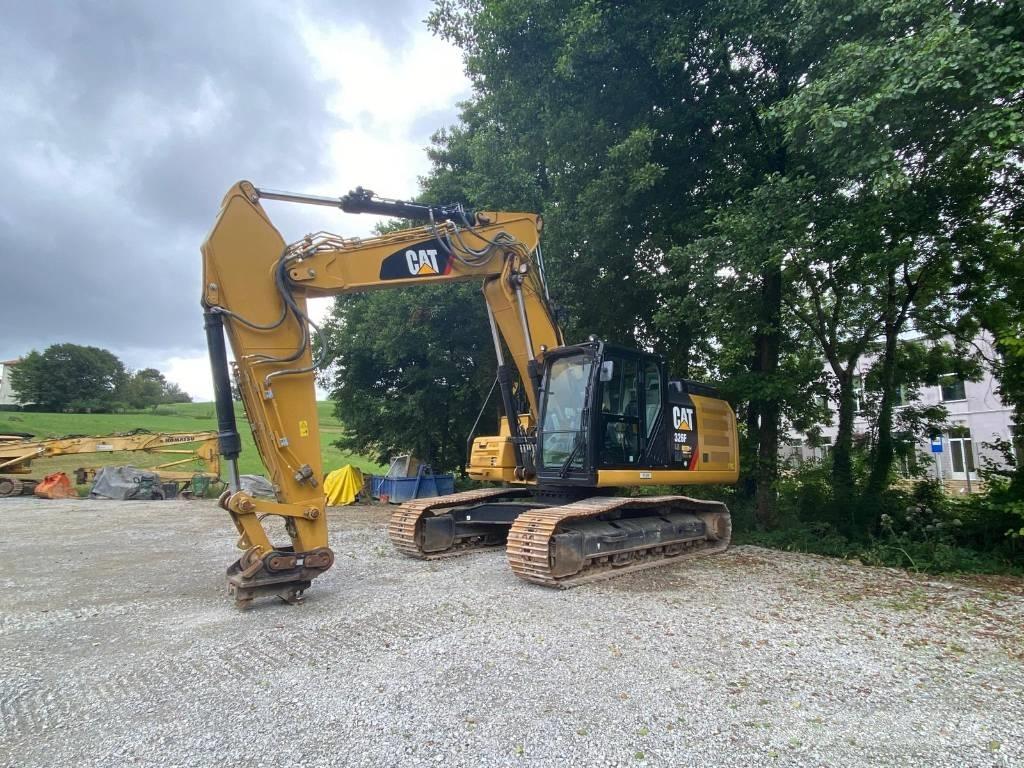 CAT 326 F Гусеничні екскаватори