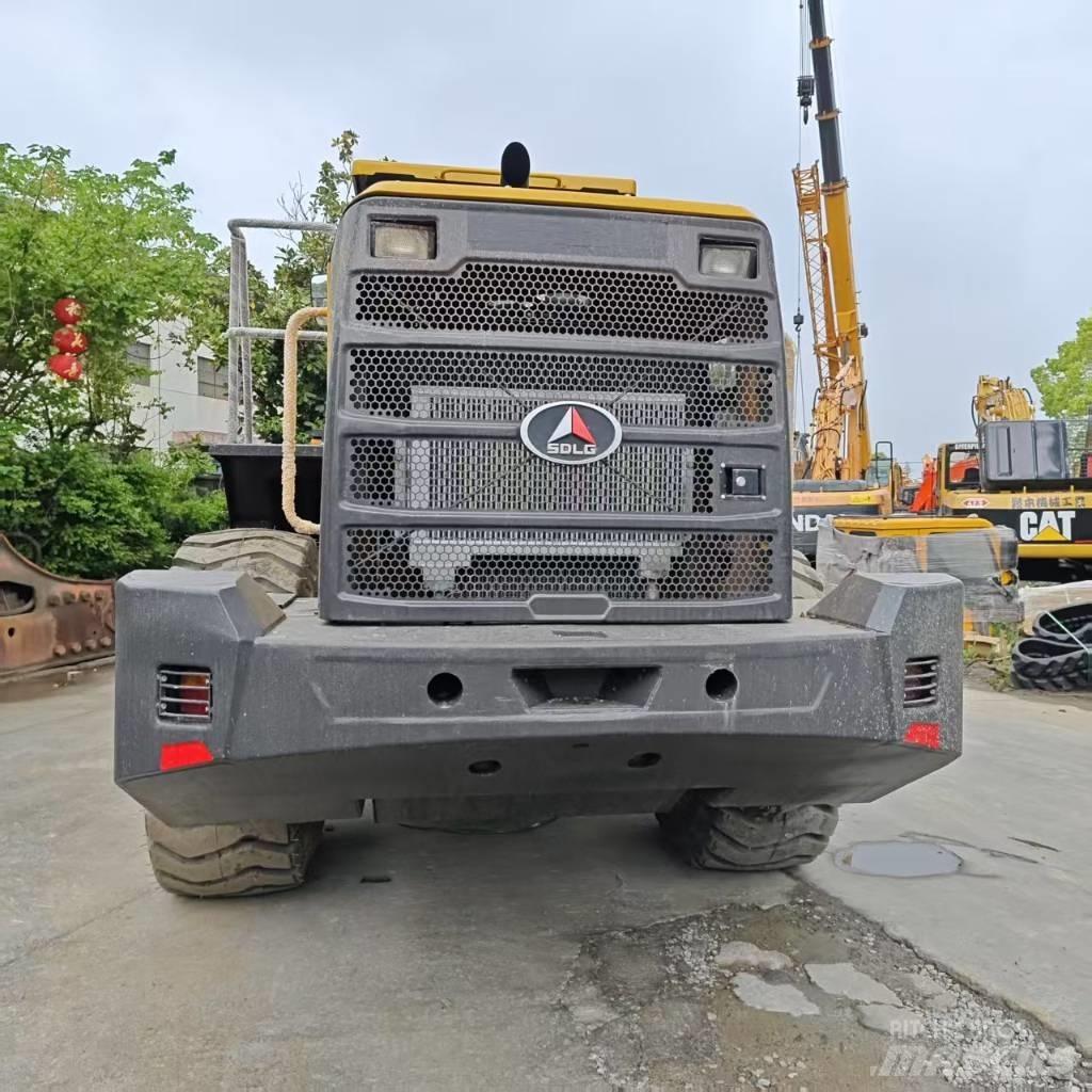 SDLG 958F Фронтальні навантажувачі