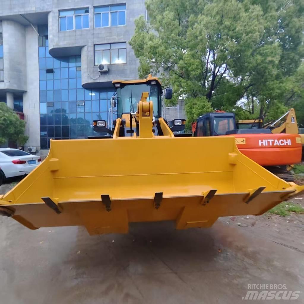 SDLG 958F Фронтальні навантажувачі