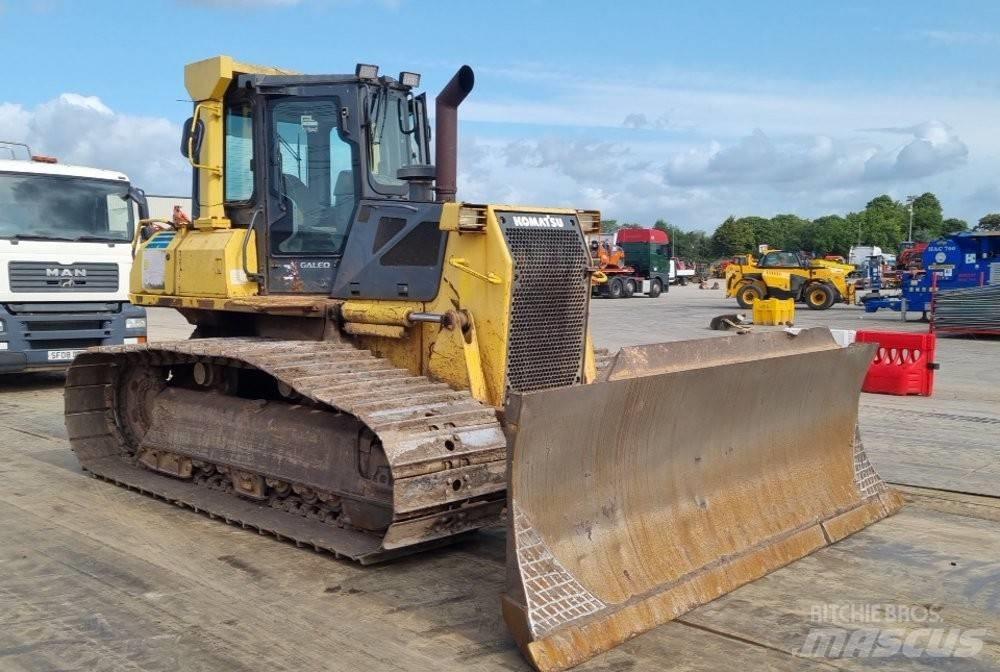 Komatsu D 61 PX-15 Гусеничні бульдозери