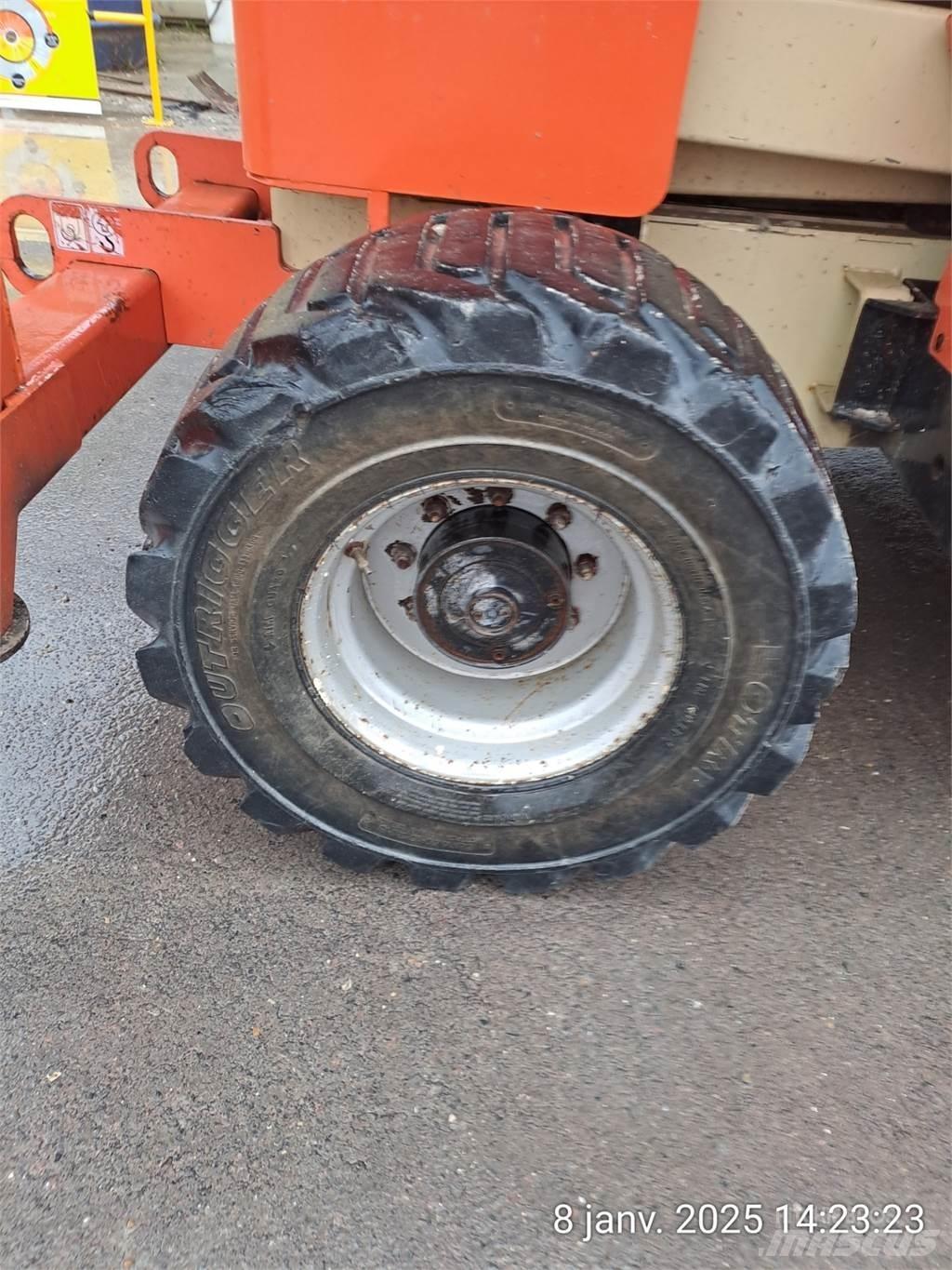 JLG 4394RT Підйомники-ножиці