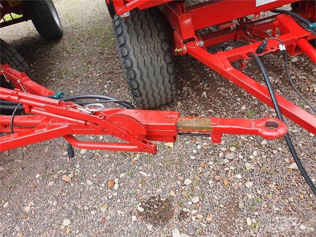 Farmtech ZDK 800 Самоскиди