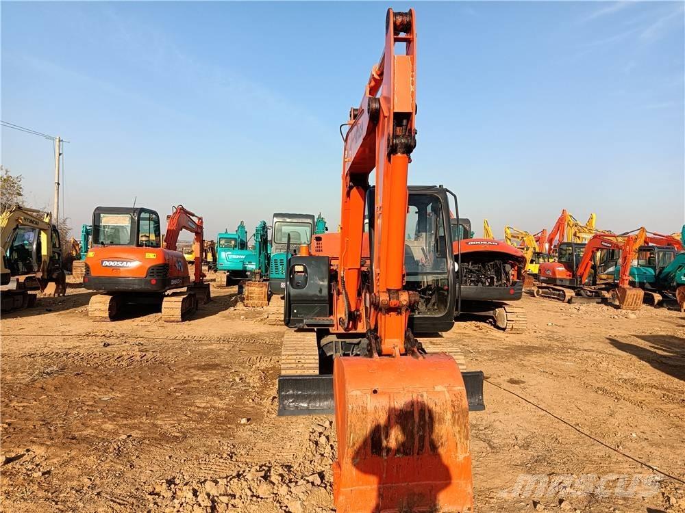 Hitachi ZX 60 Гусеничні екскаватори
