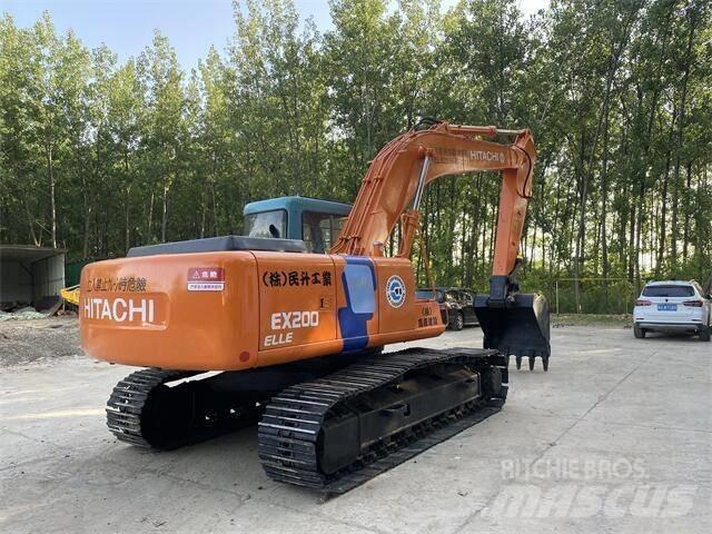 Hitachi EX200 Гусеничні екскаватори