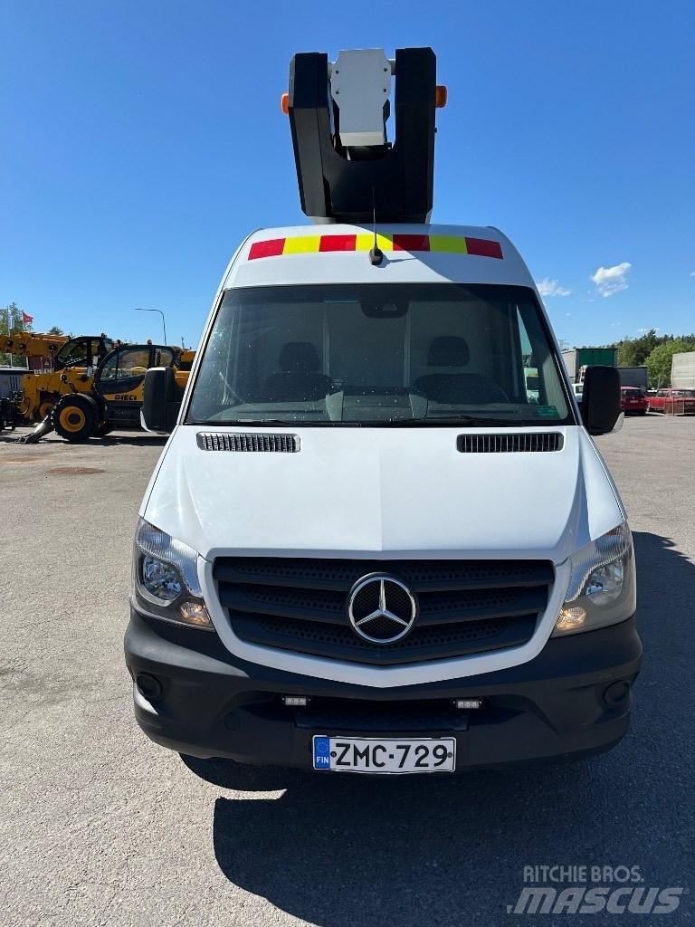 VERSALIFT VDT-170-F Автовишки на базі вантажівки