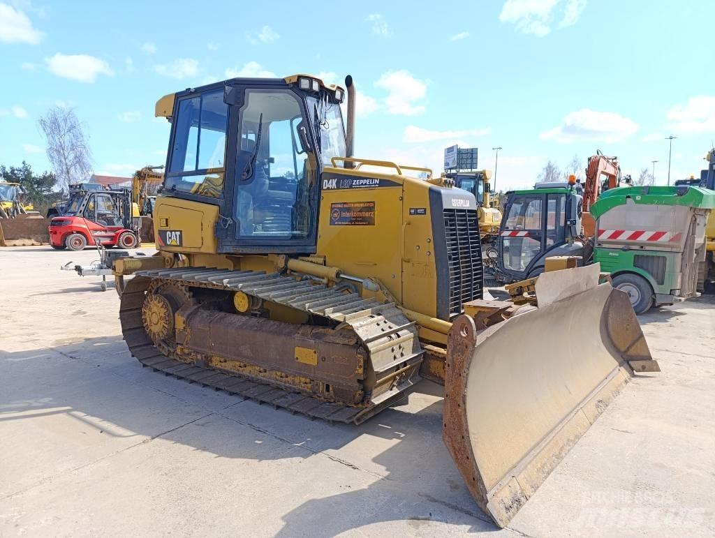 CAT D 4 K Гусеничні бульдозери