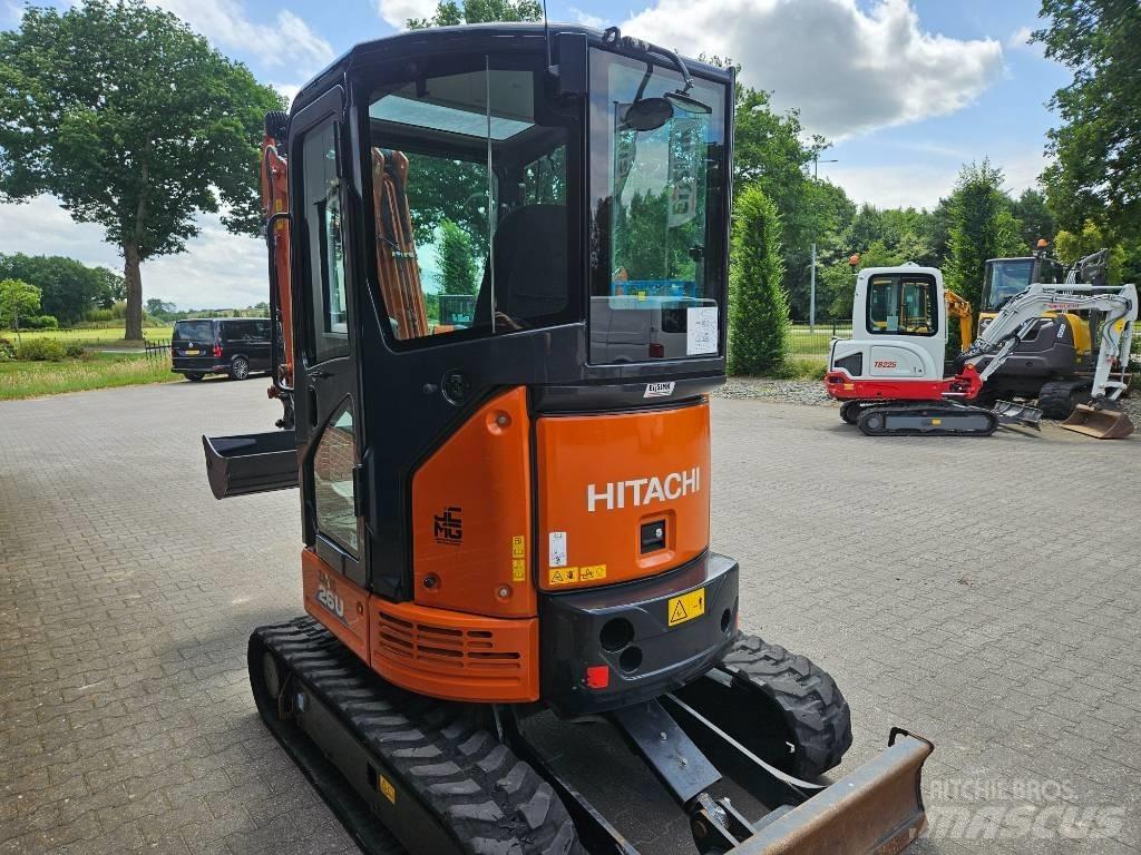 Hitachi ZX 26 Міні-екскаватори < 7т
