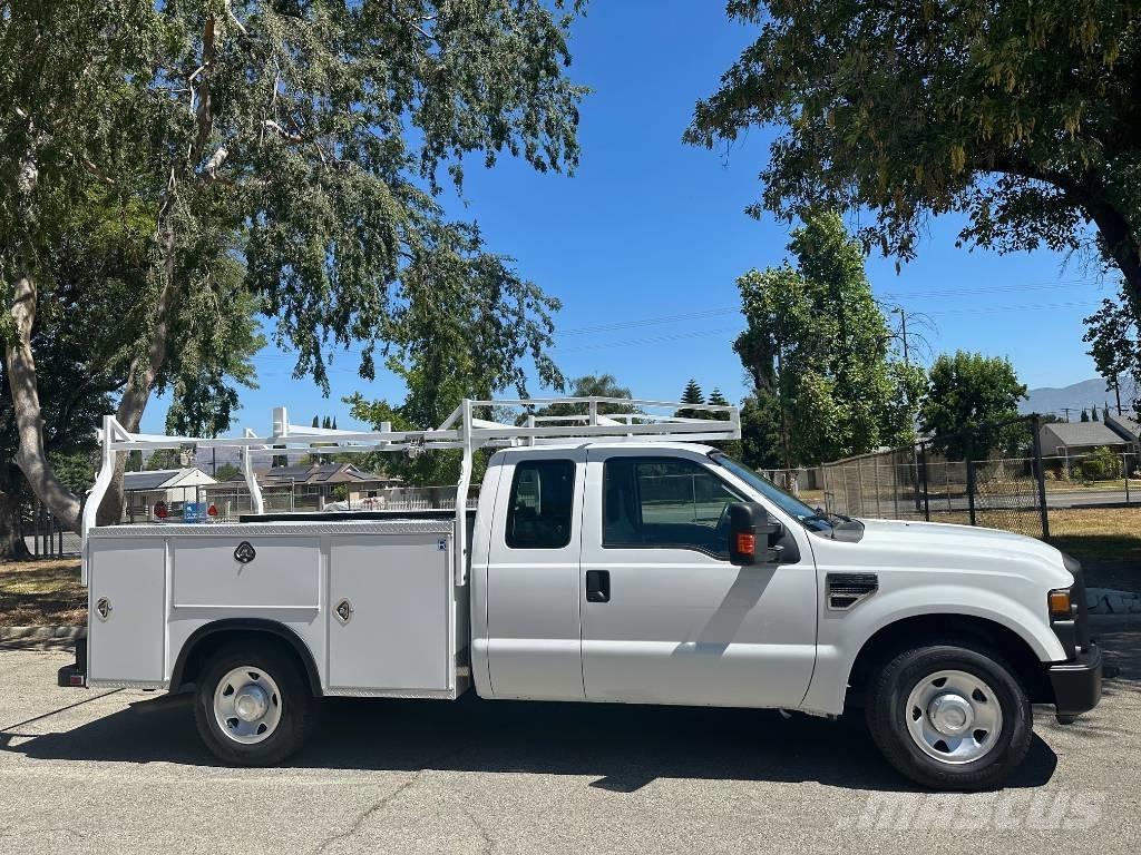 Ford F 250 SD Пікапи / Бічне розвантаження