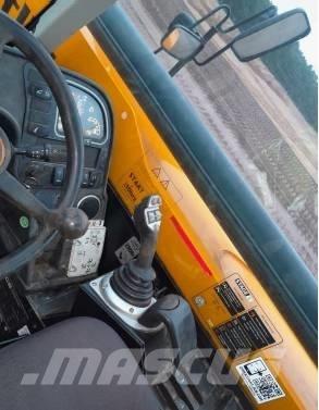 JCB 540-140 Телескопічні навантажувачі