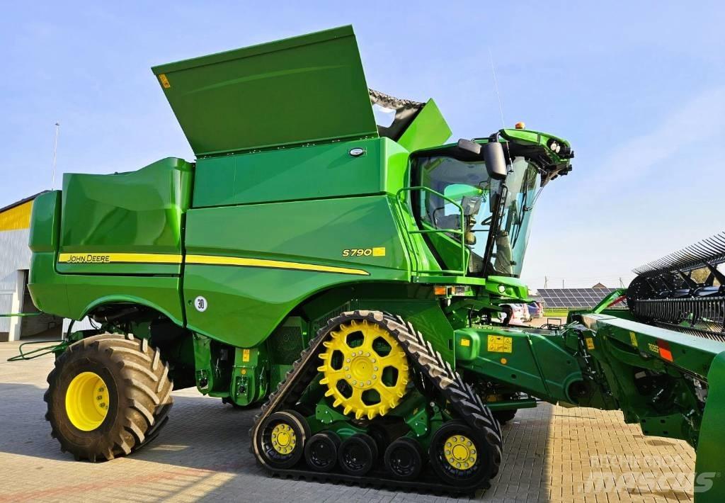 John Deere S790 Зернозбиральні комбайни