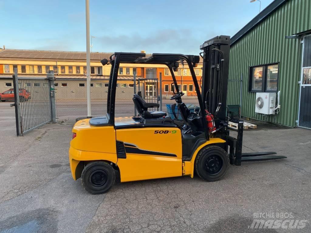 Hyundai 50 B-9 Електронавантажувачі