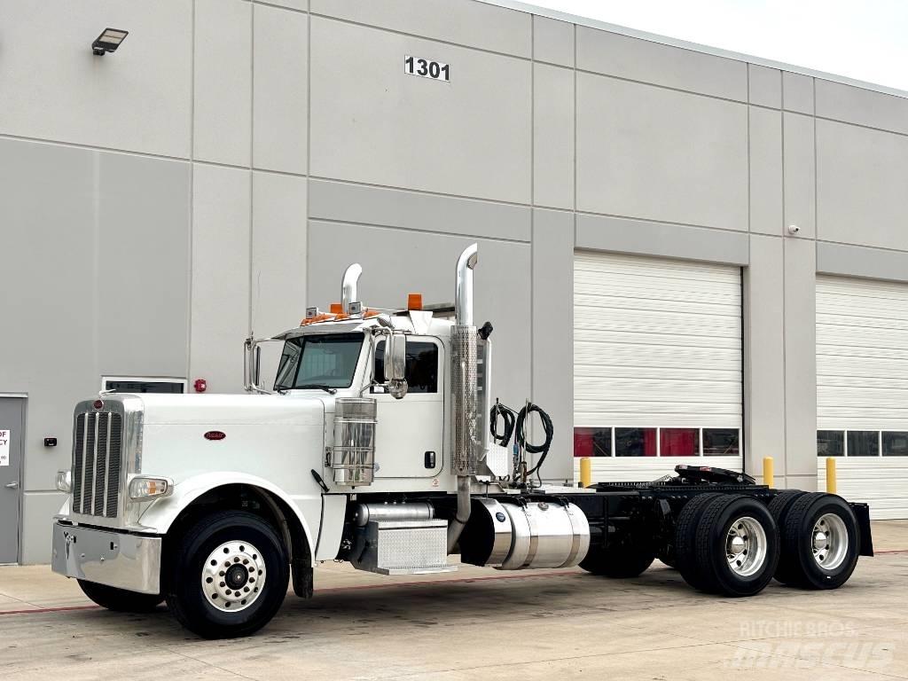 Peterbilt 389 Тягачі