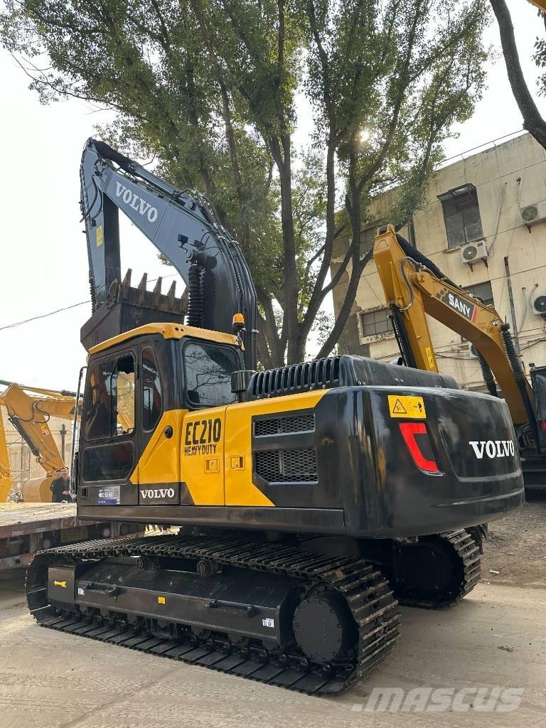 Volvo EC 210 Гусеничні екскаватори