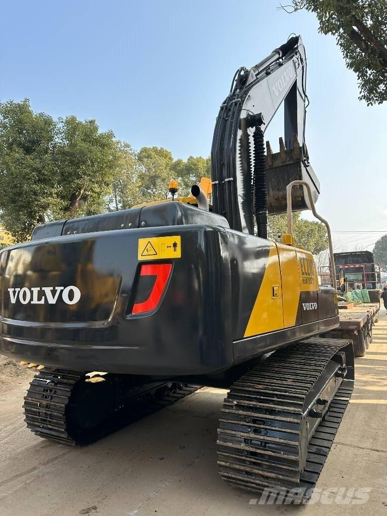 Volvo EC 210 Гусеничні екскаватори