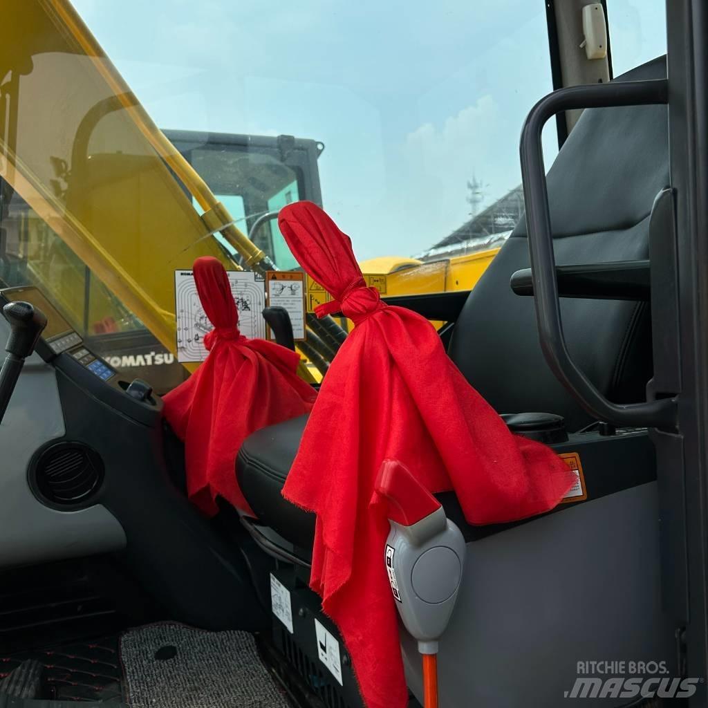 Komatsu 60-8 Гусеничні екскаватори