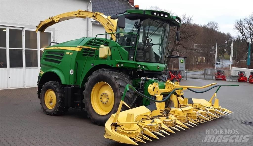 John Deere 8400i Кормозбиральні комбайни