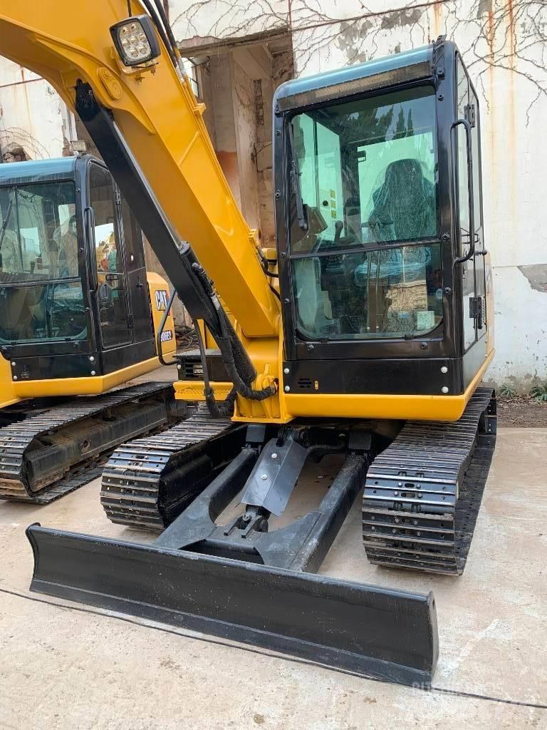 CAT 305.5E2 Гусеничні екскаватори