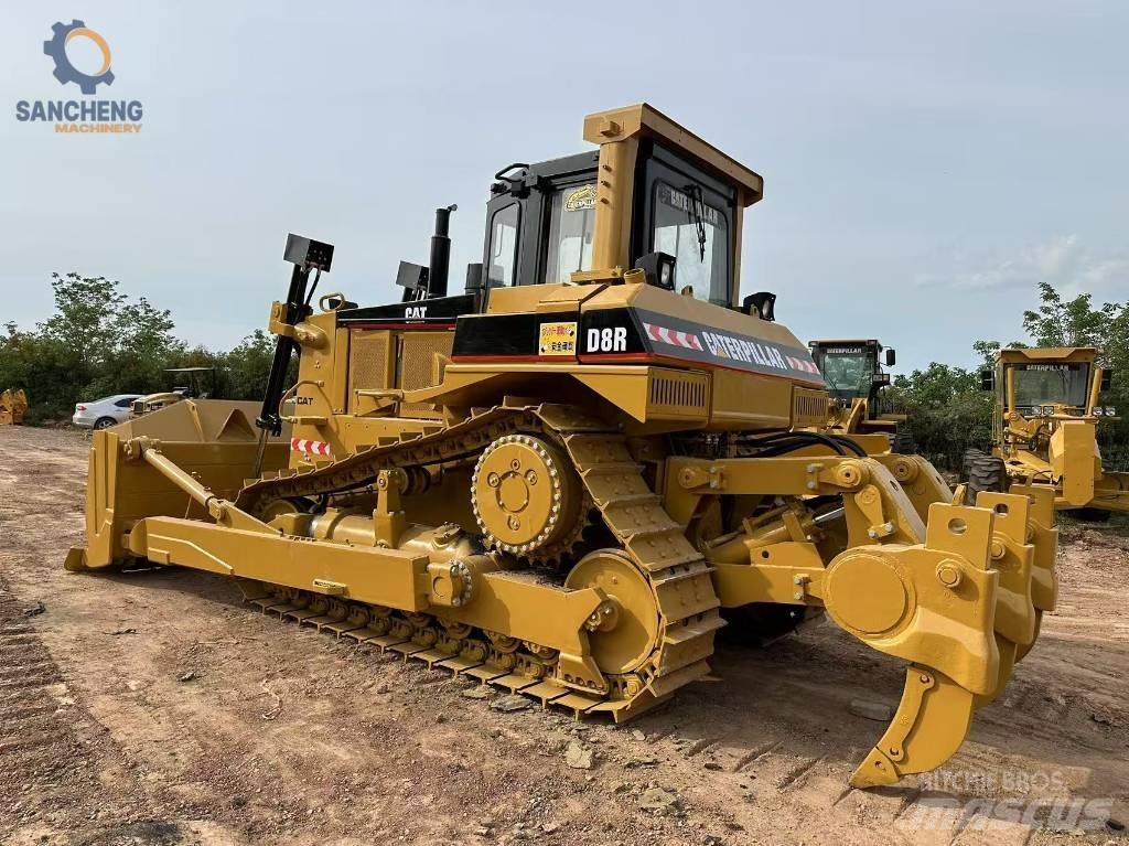 CAT D 8 R Гусеничні бульдозери