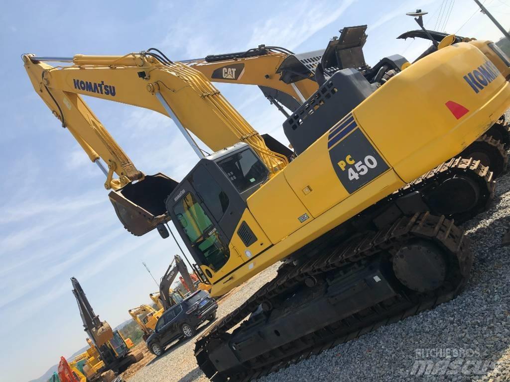 Komatsu 450 Гусеничні екскаватори