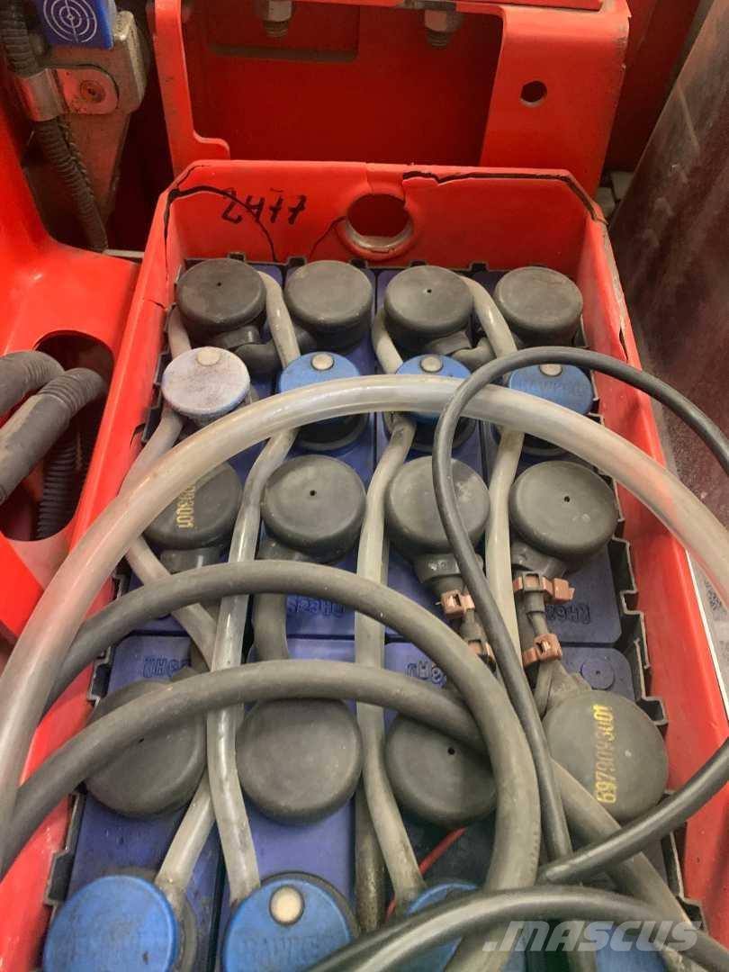 Linde L14I Самохідні електроштабелери