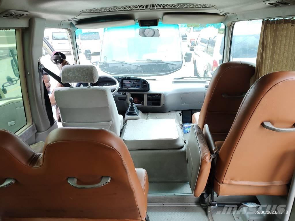 Toyota Coaster Bus Мікроавтобуси