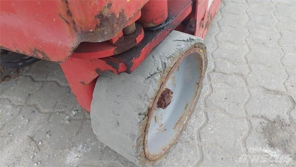 Manitou 78SEC Підйомники-ножиці