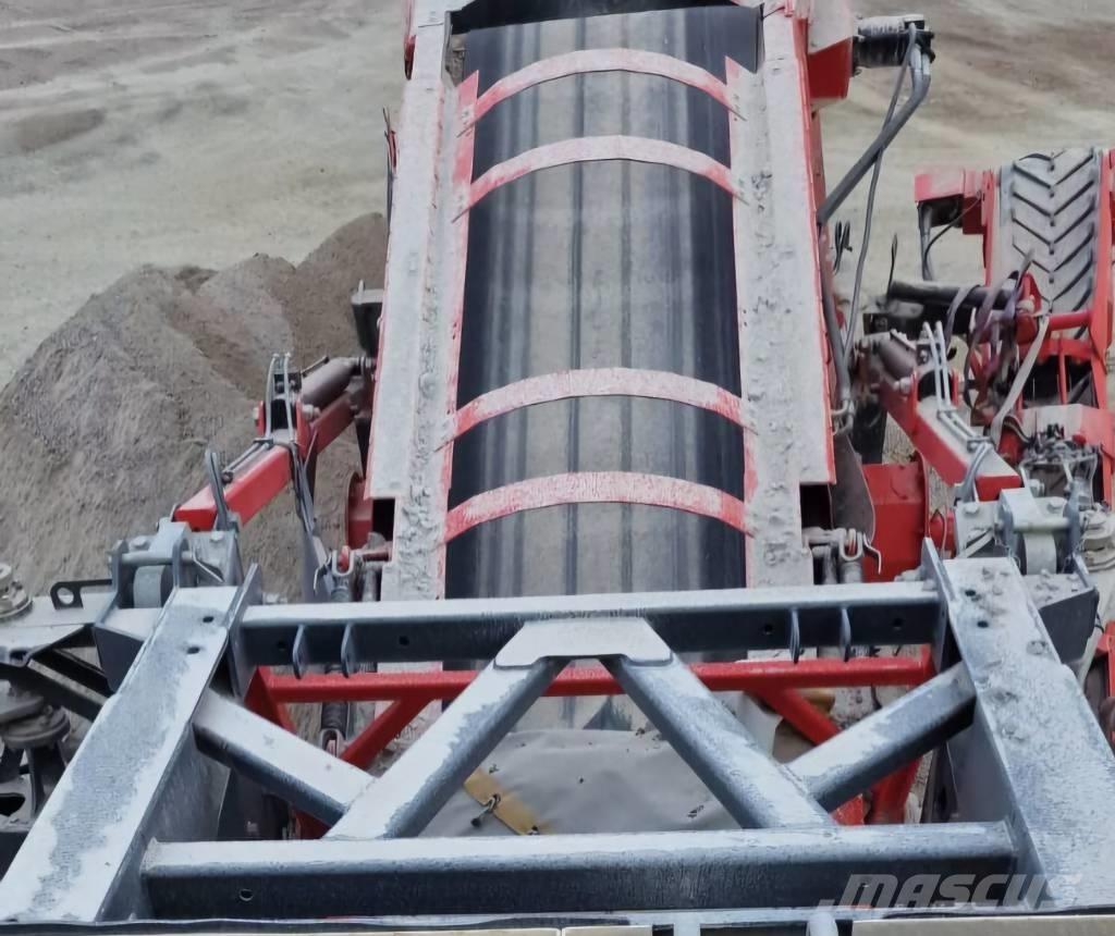 Sandvik QH 332 DDHS Мобільні дробарки