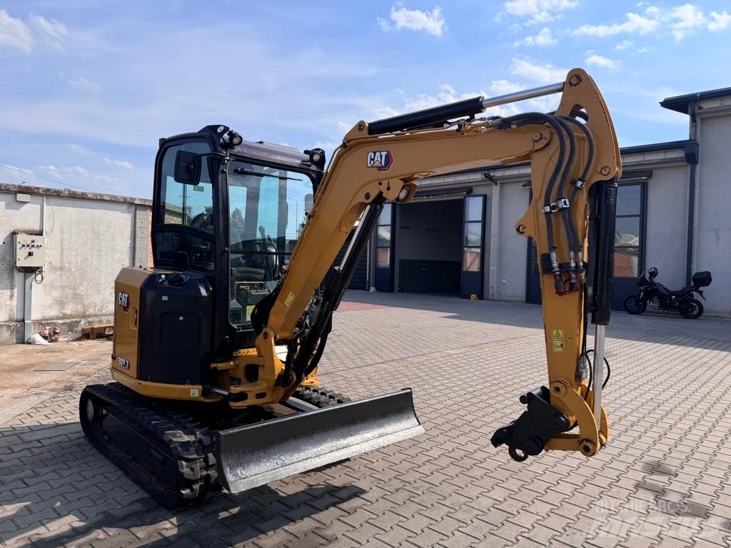 CAT 302.7 D CR Міні-екскаватори < 7т